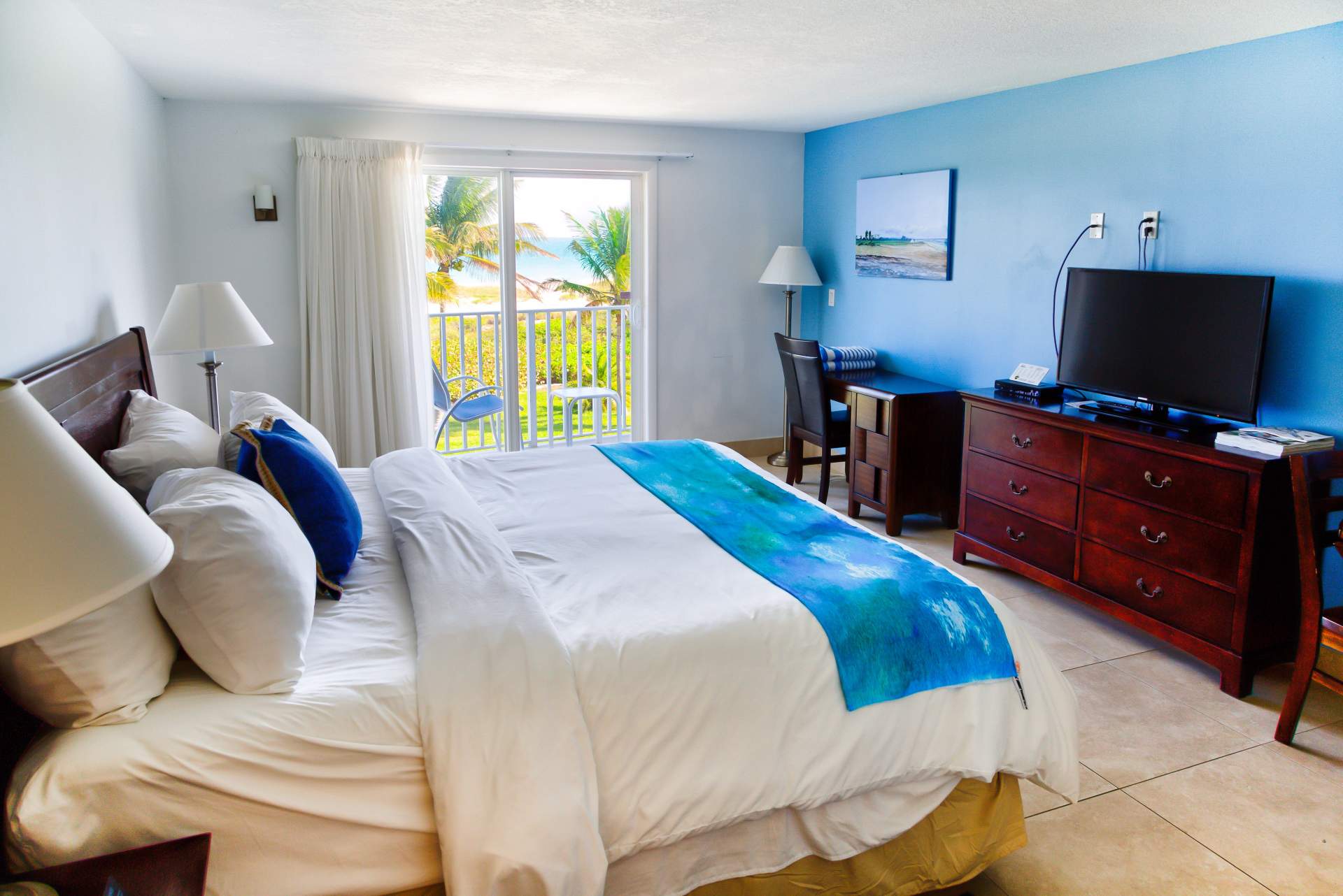 Bed with view of the beach